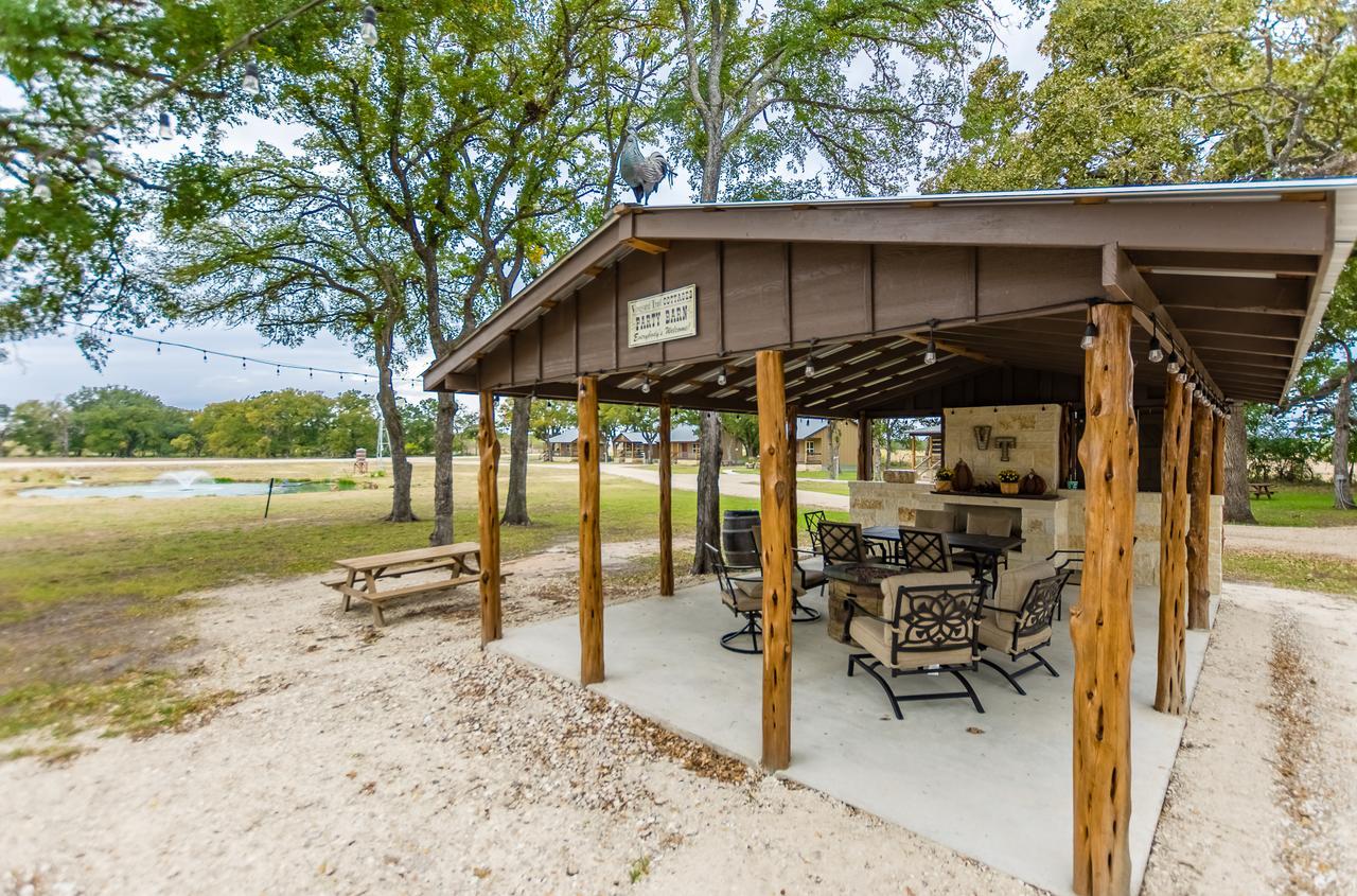 Vineyard Trail Cottages- Adults Only Фредериксберг Номер фото