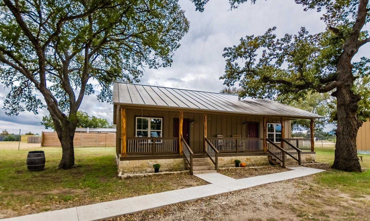 Vineyard Trail Cottages- Adults Only Фредериксберг Номер фото